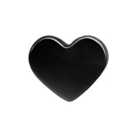 Cuore nero Push Fit in titanio su sfondo bianco