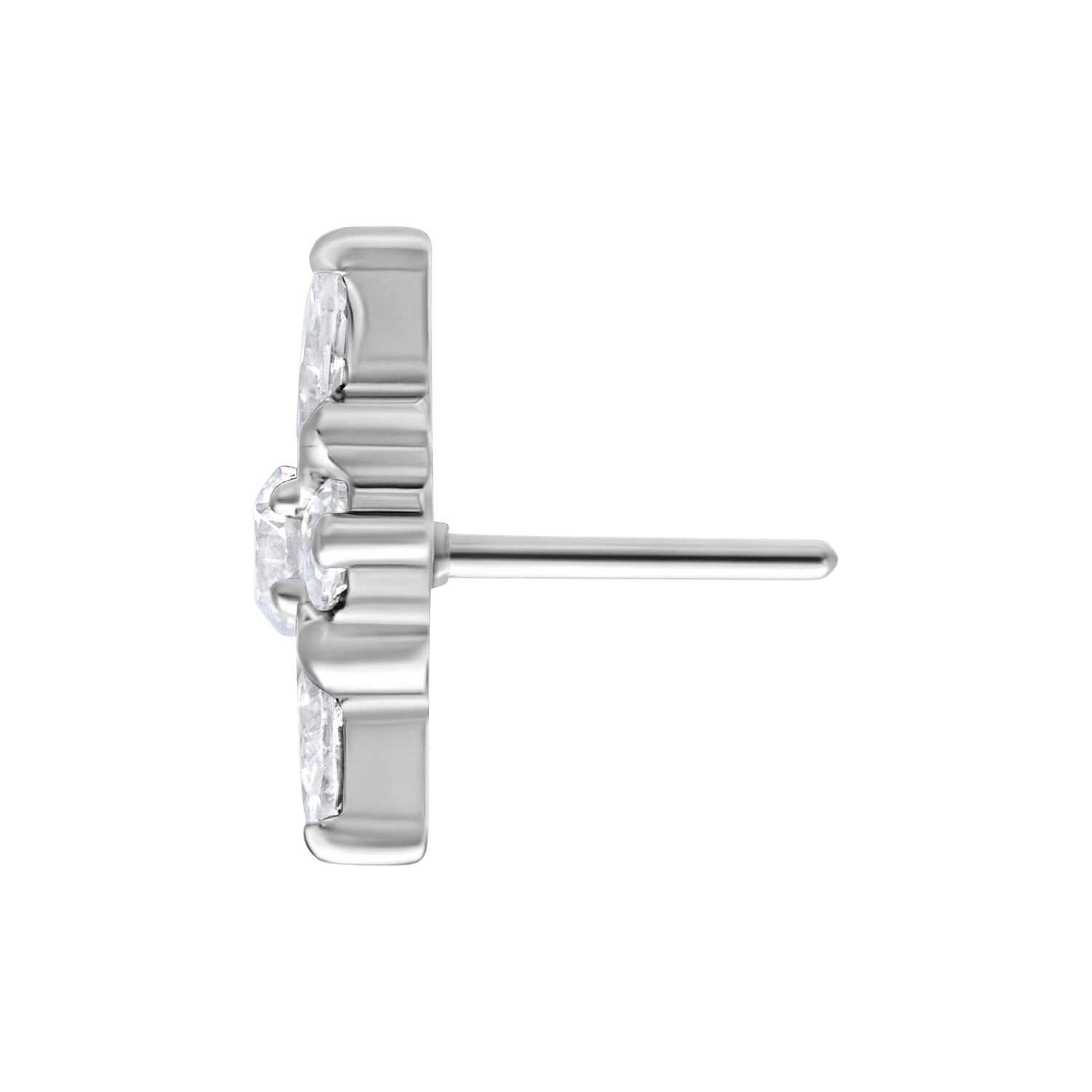 Accessorio tiara argento con cristallo su sfondo bianco