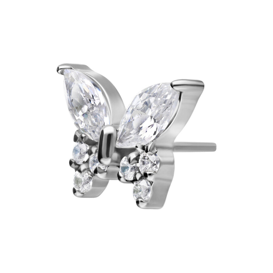 Accessorio a farfalla in argento con cristalli chiari su sfondo bianco