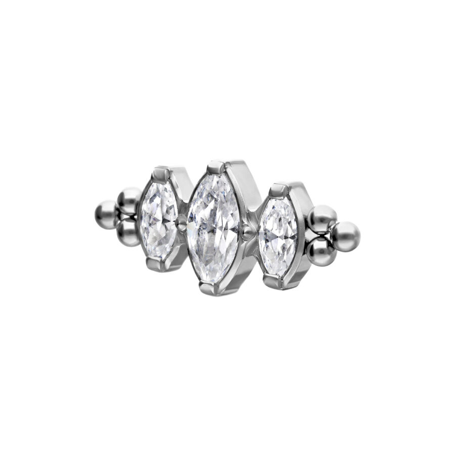Argento Push Fit con tre cristalli chiari su sfondo bianco