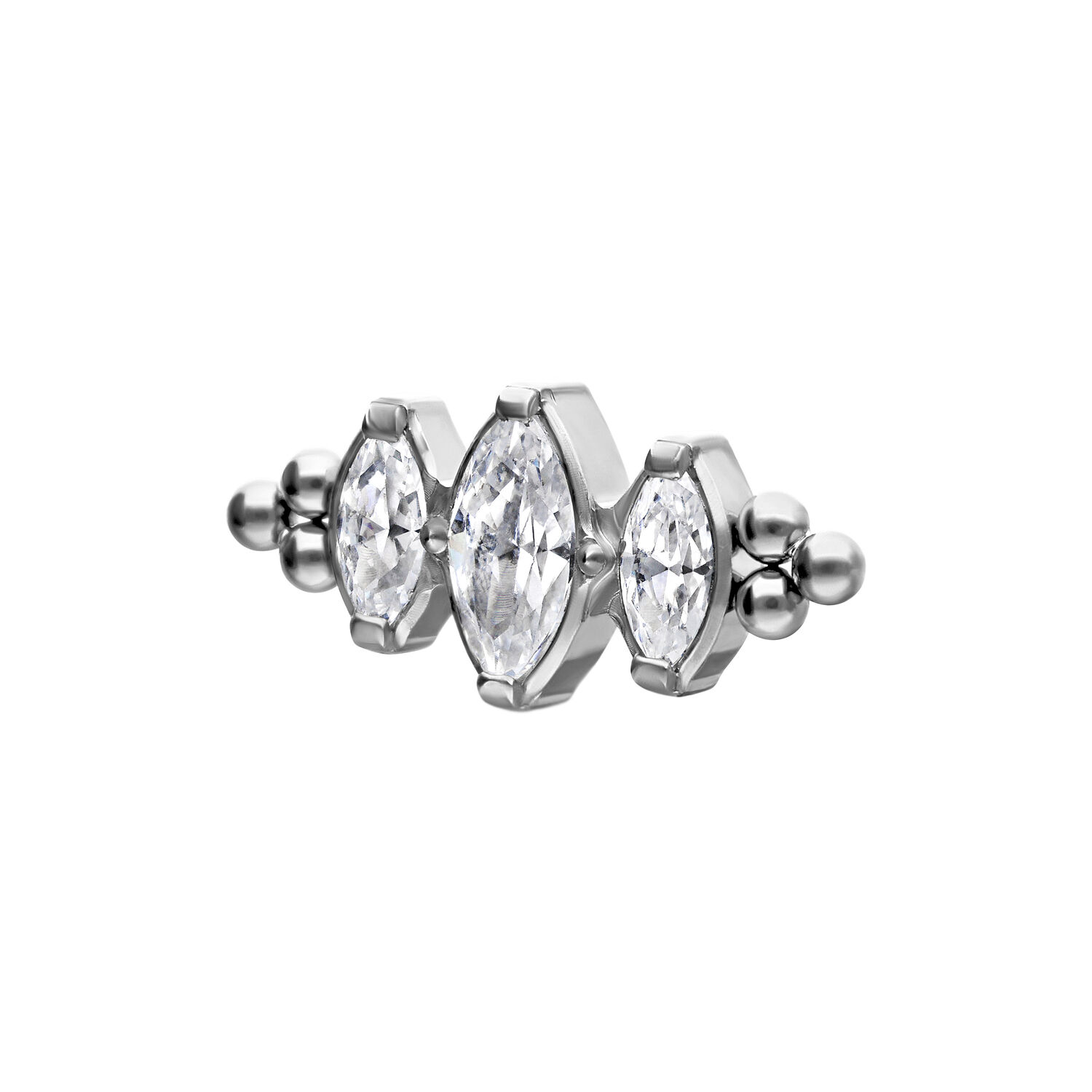 Argento Push Fit con tre cristalli chiari su sfondo bianco