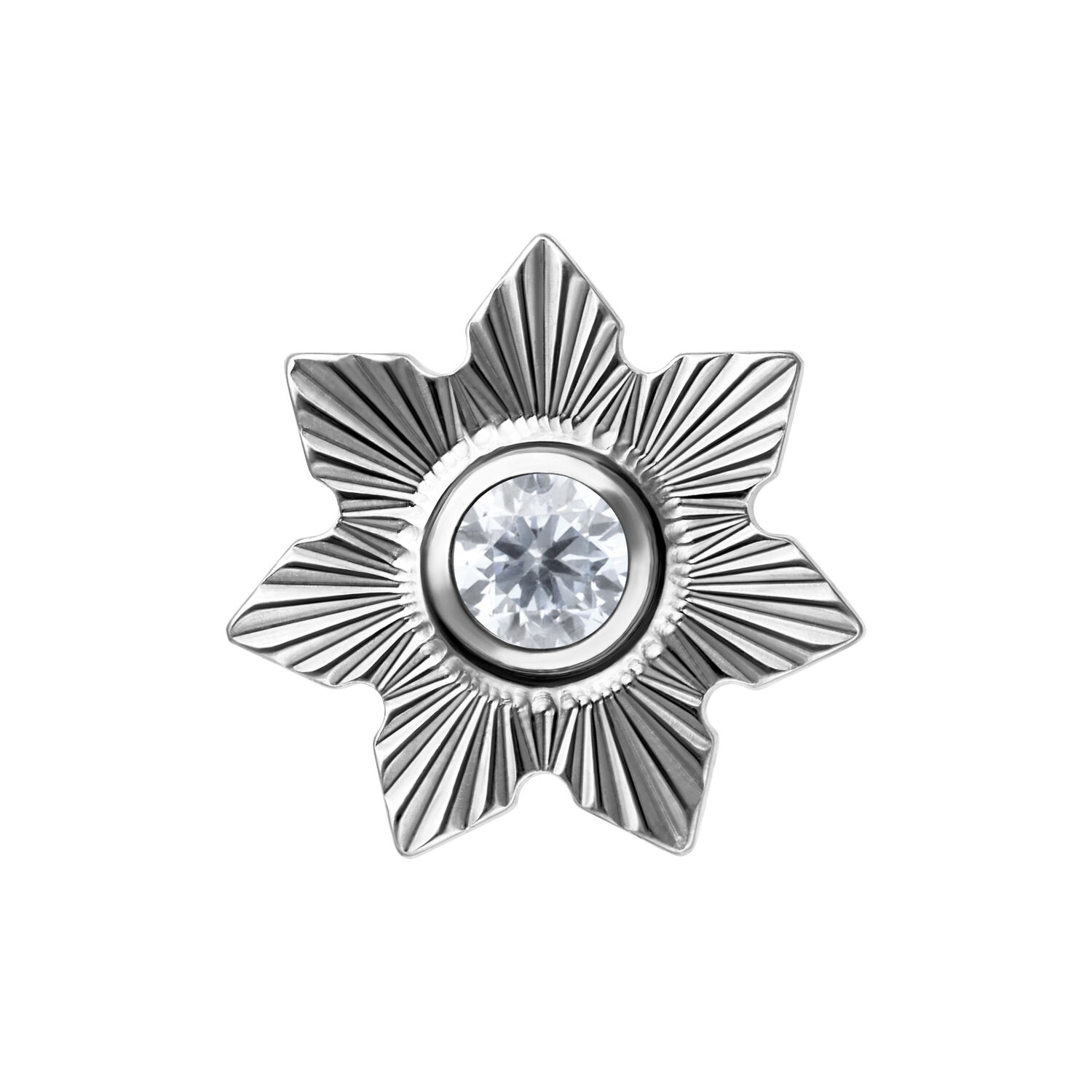 Attacco a forma di stella in titanio con pietra cristallina su sfondo bianco