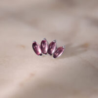 Punta Push Fit color argento con amethysta su sfondo marmorizzato