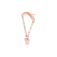 Attacco Helix in oro rosa con pendente di cristallo su sfondo bianco