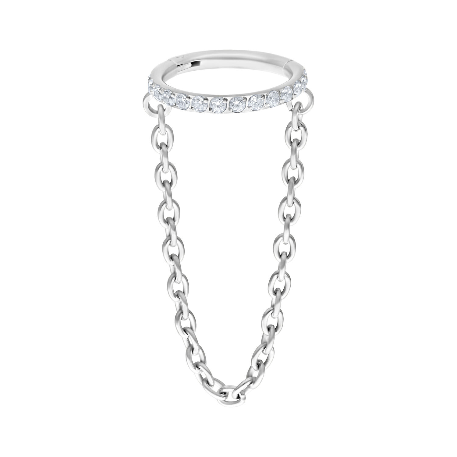 Anello a cerniera in titanio bianco oro con catena di cristalli su sfondo bianco