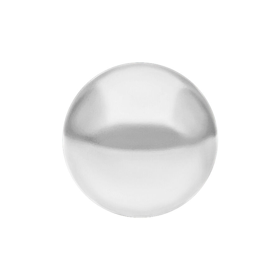 Sfera lucida in oro bianco su sfondo bianco