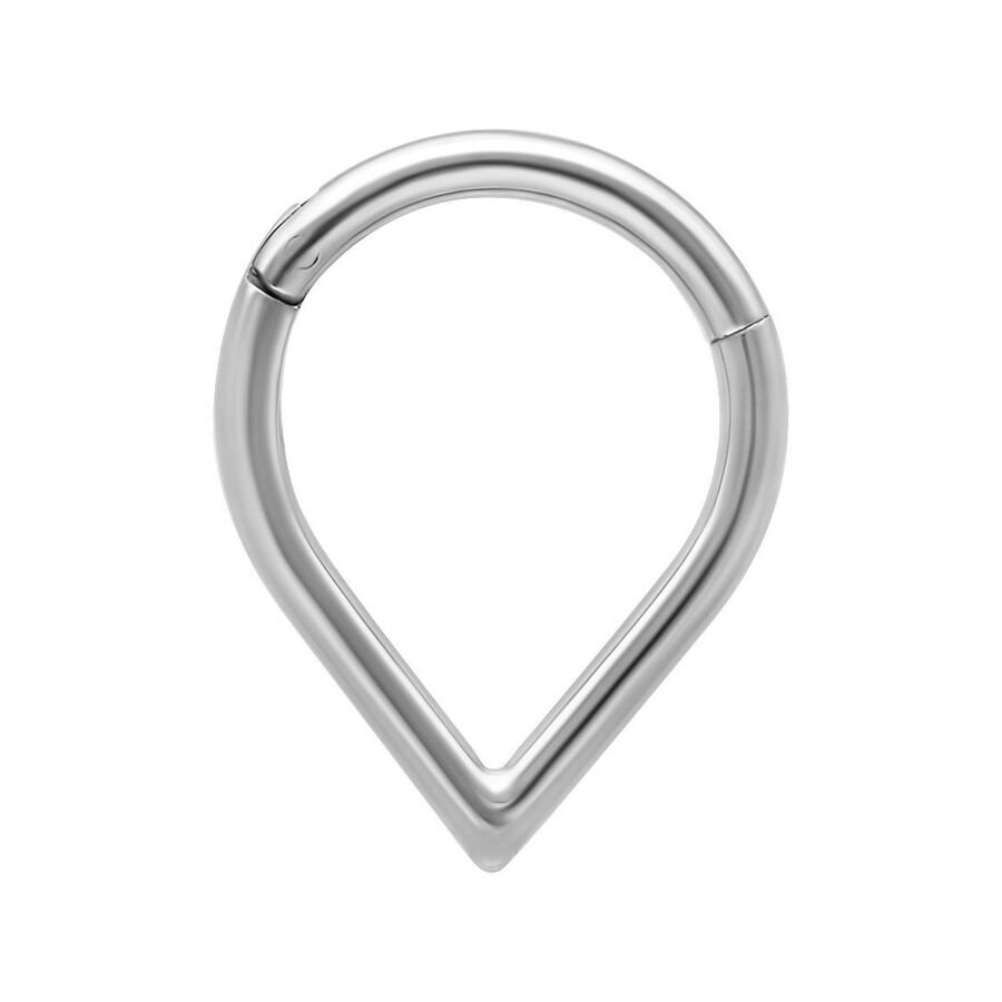 Piercing Teardrop Clicker in argento su sfondo bianco