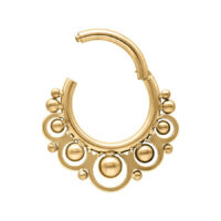 Temple Clicker Piercing Oro 8mm Piercing Temple Clicker dorato in titanio con design circolare su sfondo bianco