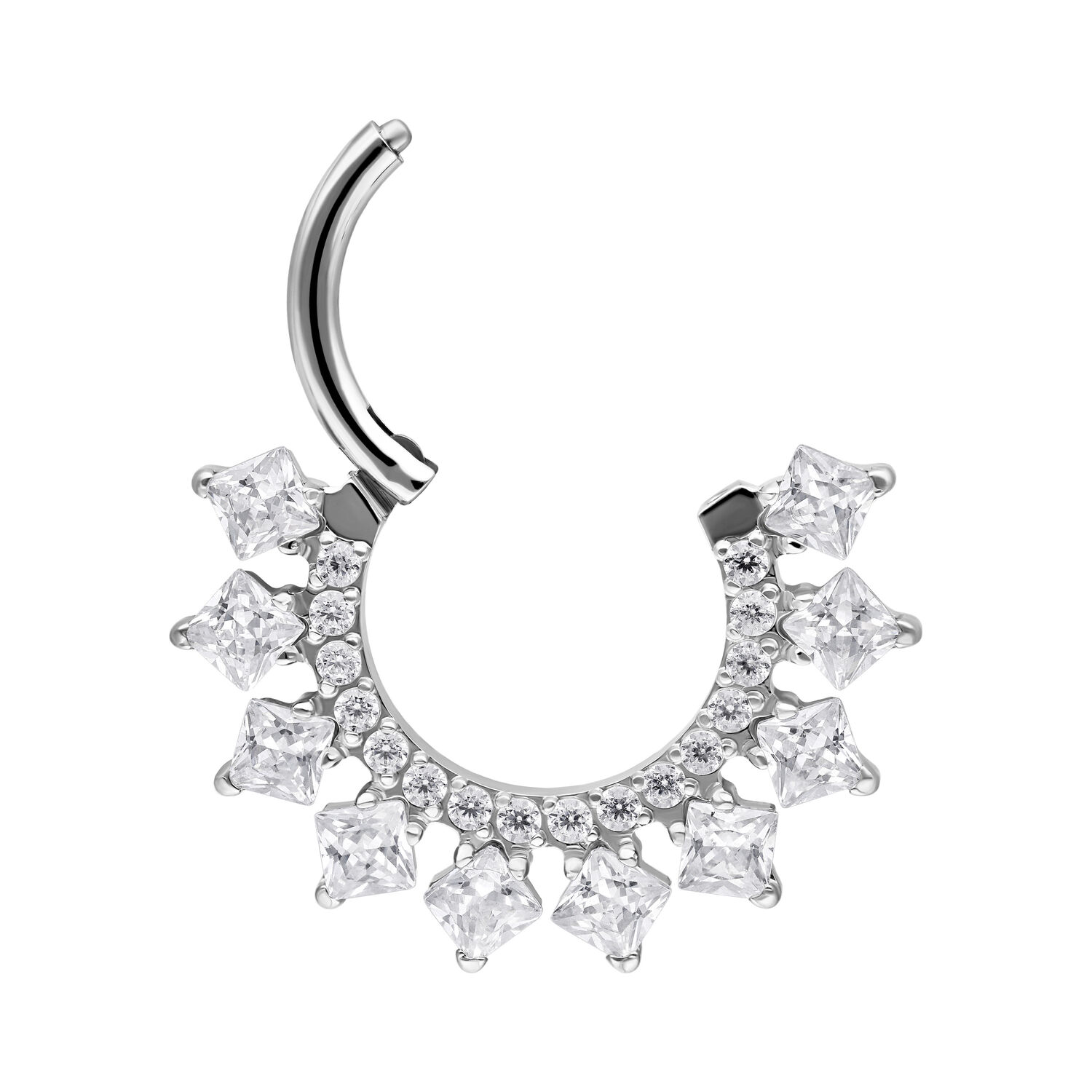 Clicker septum in argento con cristalli scintillanti su sfondo bianco