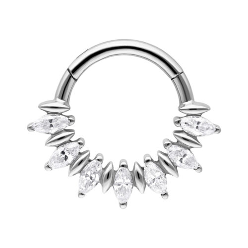 Septum Clicker in argento con pietre Marquise su sfondo bianco
