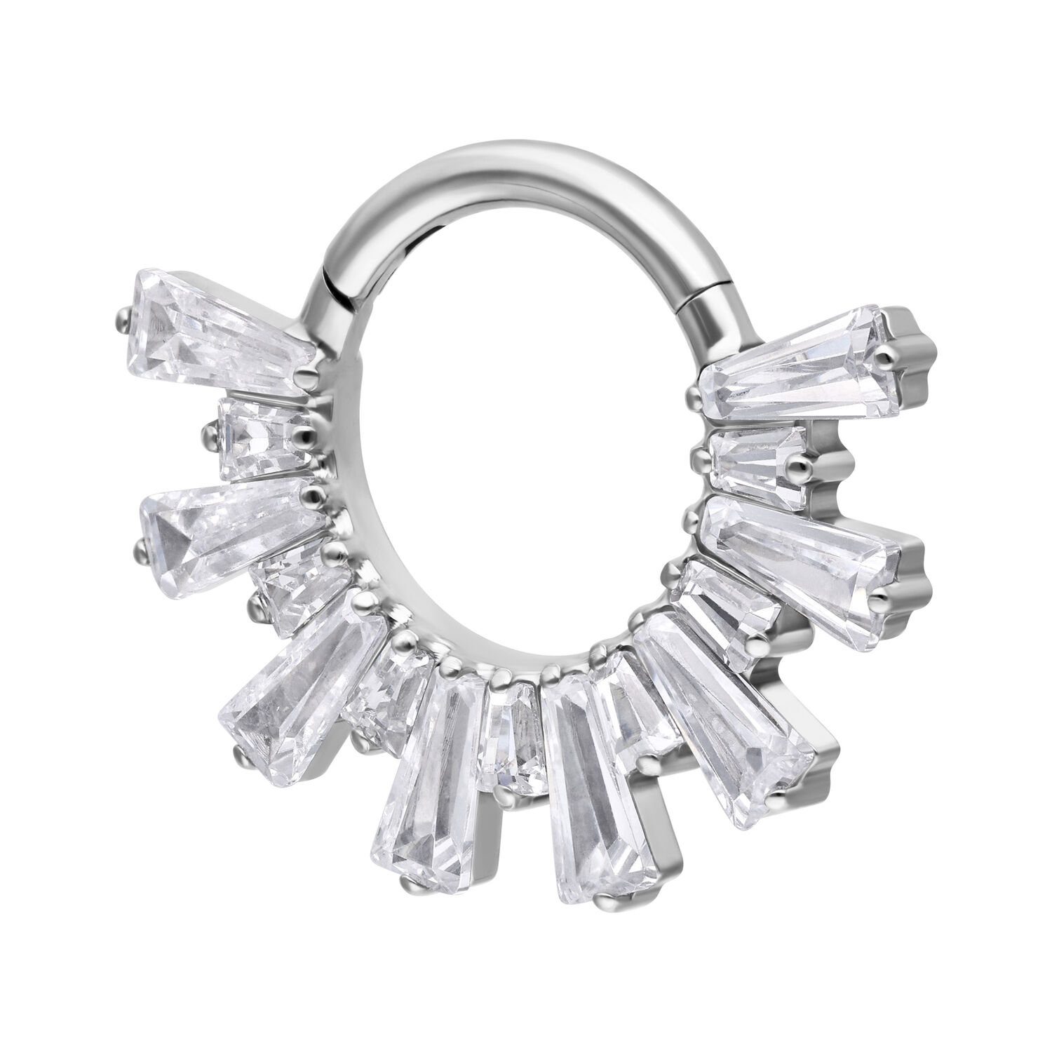 Clicker per setto argento con cristalli scintillanti su sfondo bianco