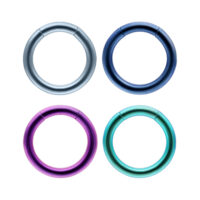 Quattro anelli segmentati anodizzati in blu scuro, viola, azzurro e verde scuro su sfondo bianco