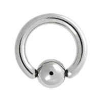 Anello a Sfera in Titanio Argento su sfondo bianco, forma rotonda