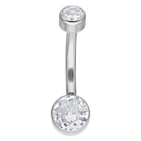 Piercing Bananabell in argento con due cristalli chiari su sfondo bianco