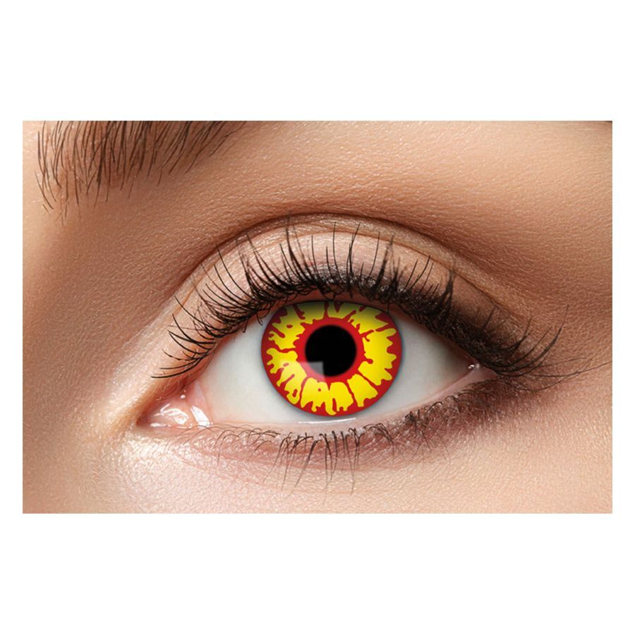 Lenti a contatto Ork Eye giallo-nero su un occhio con carnagione naturale