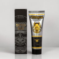 Aloe Tattoo Tattoofilm 125 ml Tube Tubo con Aloe Tattoo Tattoofilm e confezione su sfondo grigio