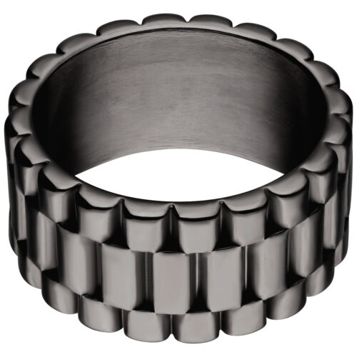 Ampio anello nero in acciaio chirurgico con design zigrinato su sfondo bianco
