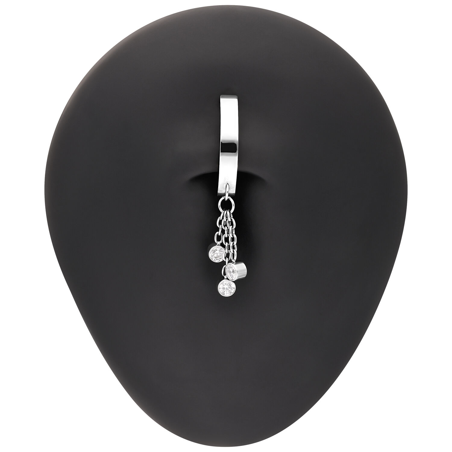 Clicker per ombelico in argento con ciondolo di cristallo Clicker per ombelico in argento con catene e cristalli su sfondo nero