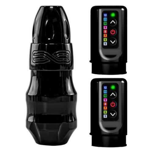 Macchina per tatuaggi FK Irons EXO nera con due Powerbolts su sfondo bianco