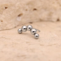 Argento Bubble Push Fit Inserto Inserto Bubble argento su sfondo di pietra beige
