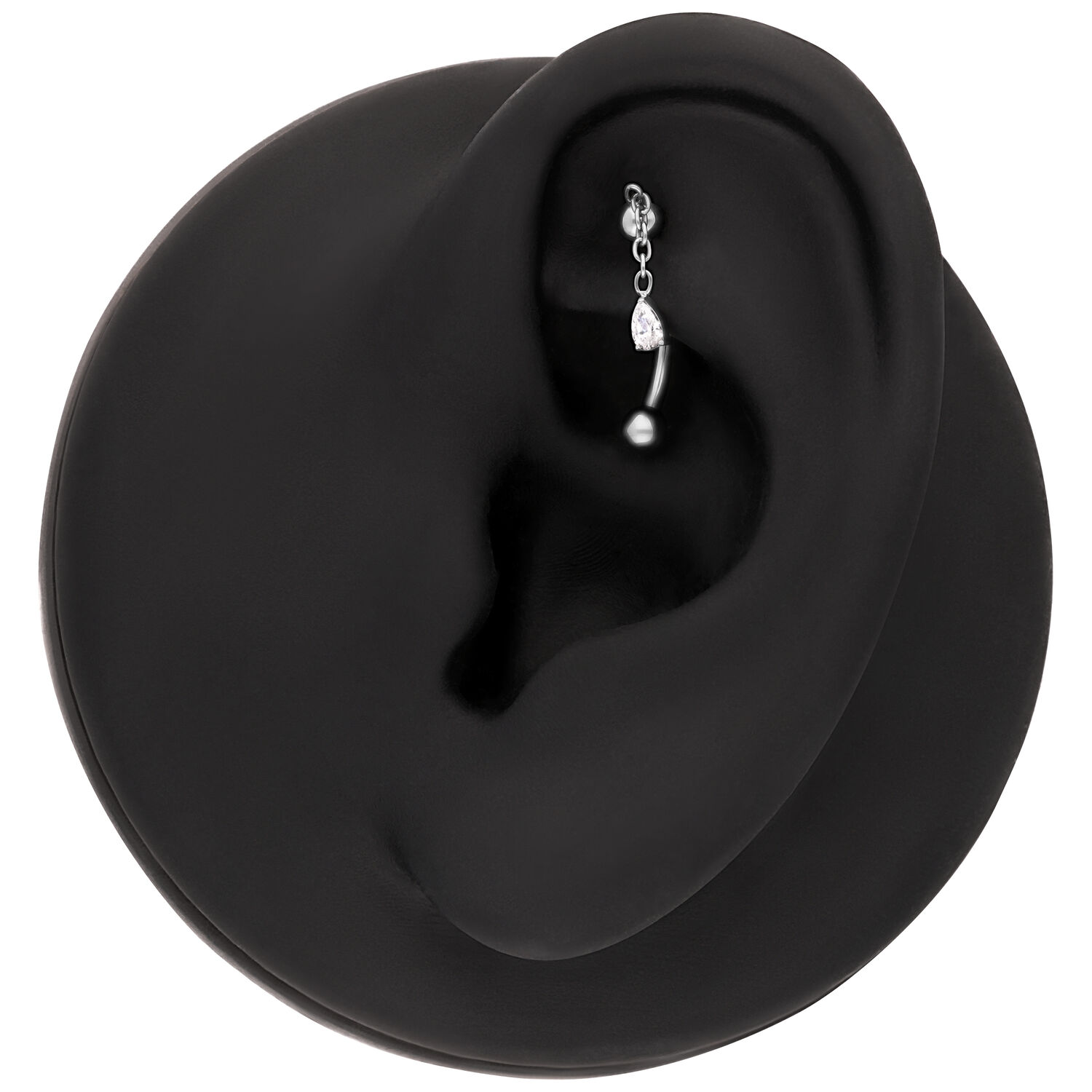 Inserto Rook Ovale in Cristallo Argento Inserto Rook argento con cristallo ovale su un modello di orecchio nero