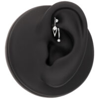 Modello di orecchio nero con inserto piercing cristallo baguette argento