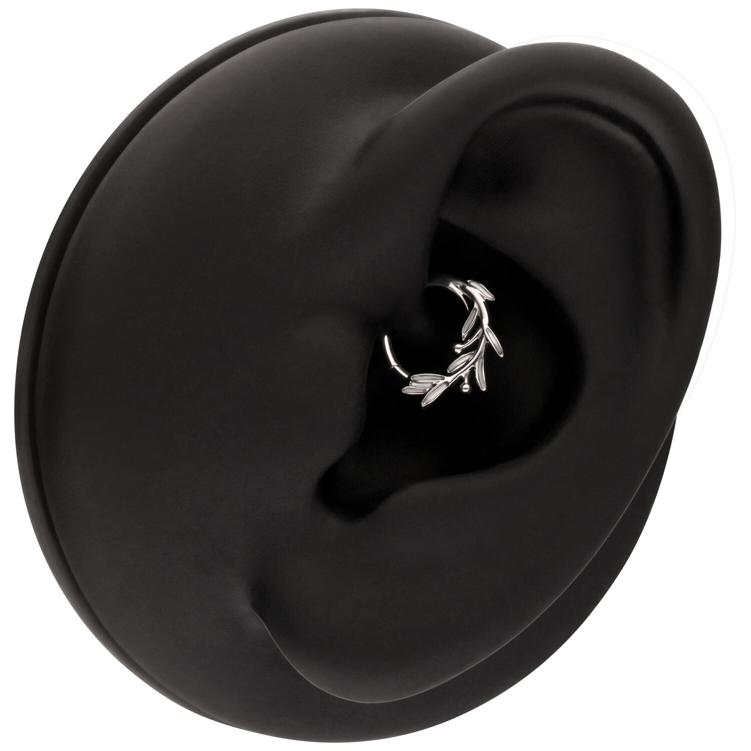 Clicker Piercing Ramo d'Olivo Argento Anello piercing d'argento a forma di ramo d'olivo, su display nero per orecchio